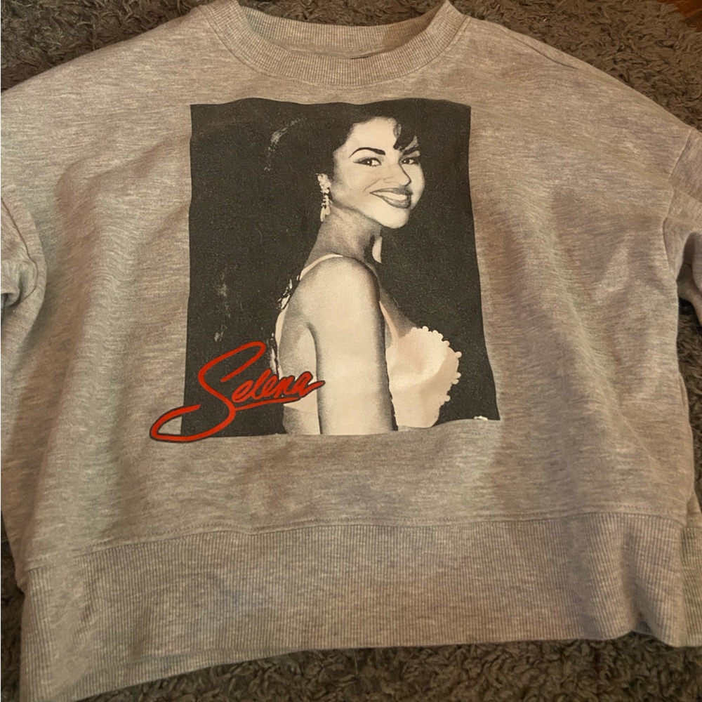 Selena cropped Sweater